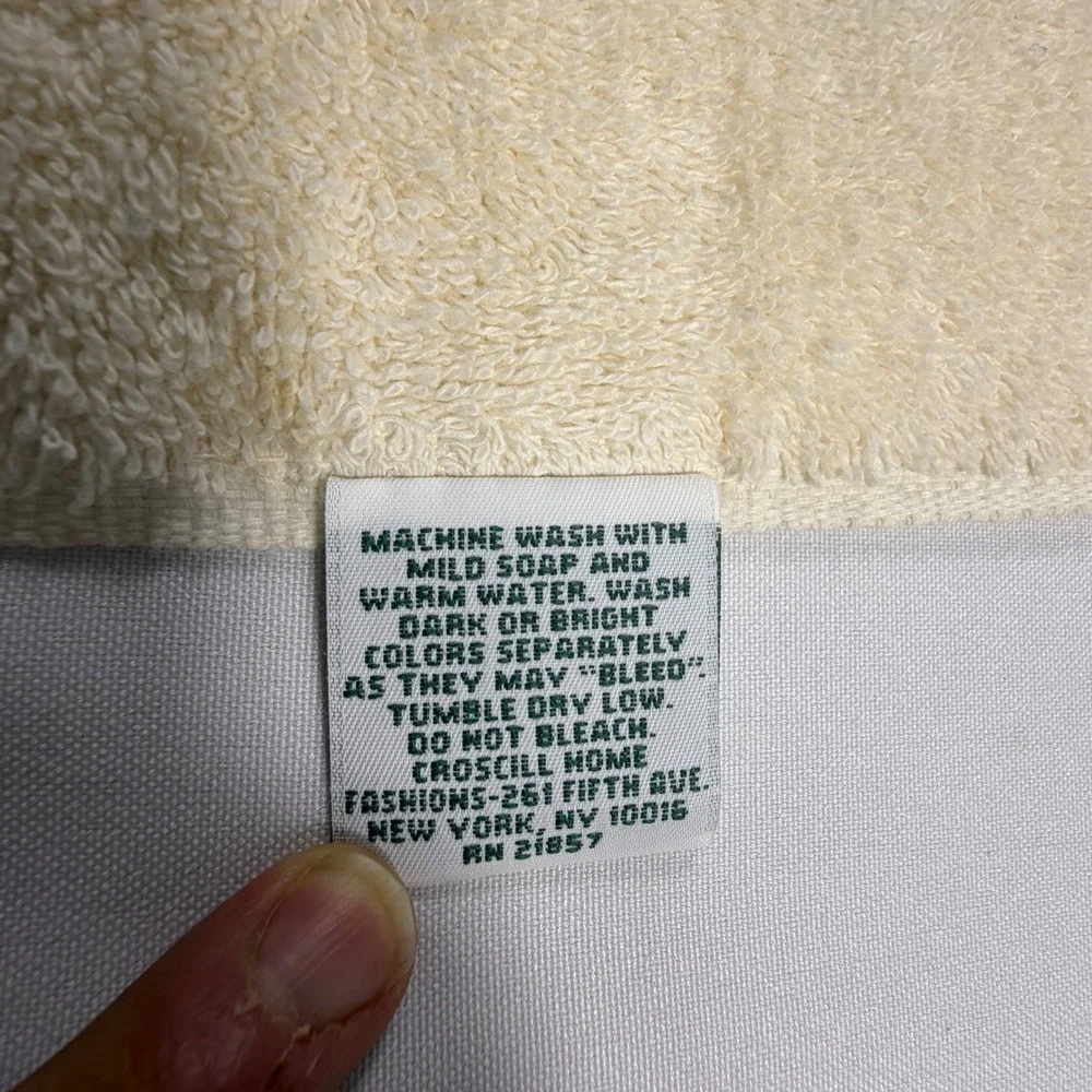 Croscill Home Fashions Vintage Floral Rose Lilac Cotton Hand Towel Cream Bundle